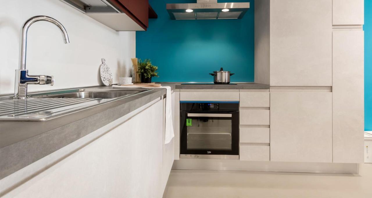 Joivy Spacious 1 Bedroom Apt Near S Agostino Metro Milan Bagian luar foto